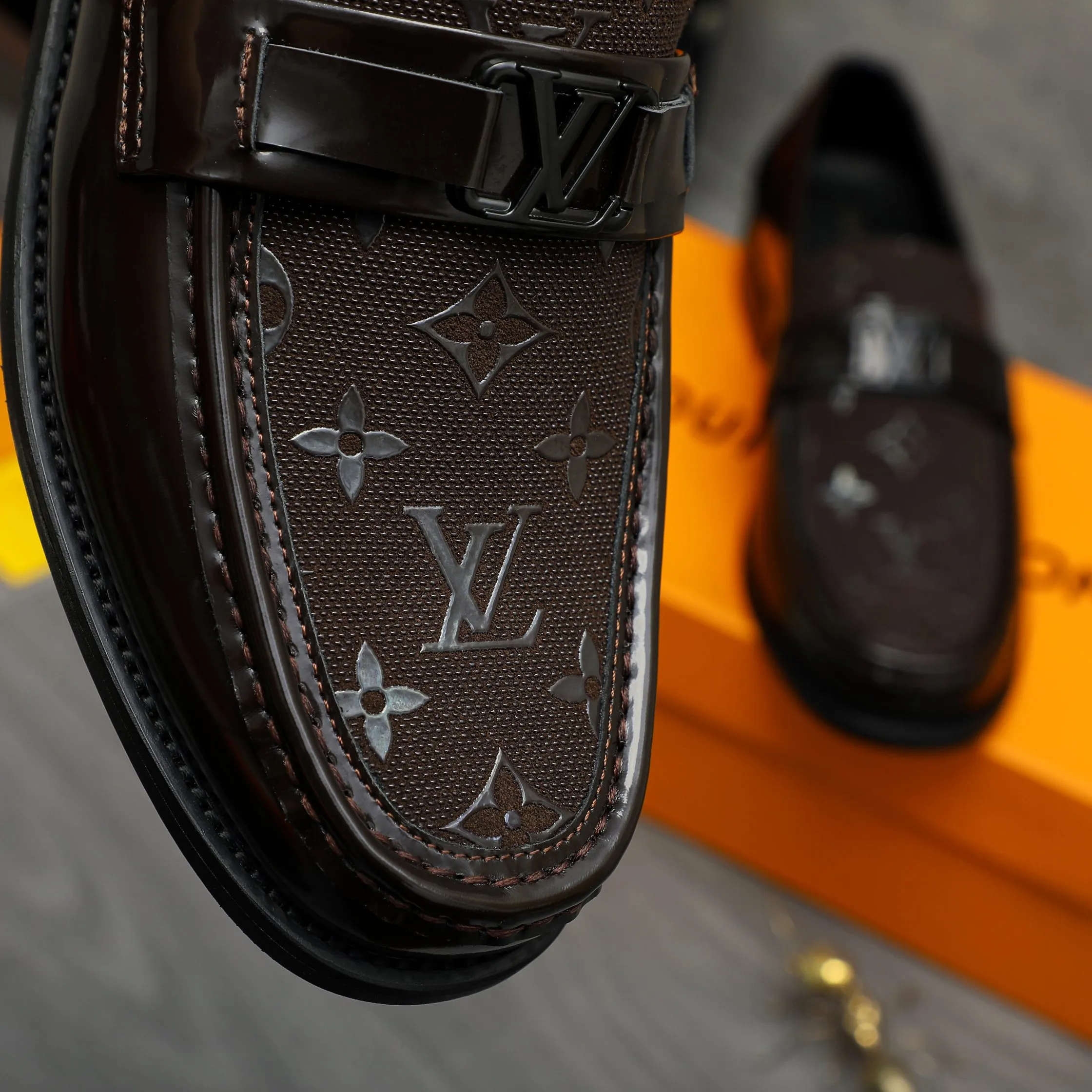 Men's shoes 💰p460 Product trademark: LV "Louis Vuitton" business slip-on leather shoes Regular size: 39-45 (45 is custom-made and non-returnable) Product materials: Selected embossed cowhide upper, cowhide lining, original rubber outsole